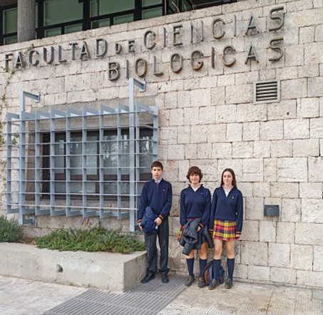 El pasado 15 de marzo, tres alumnos de 4º de la ESO fueron a la Facultad de Ciencias de la Universidad Complutense de Madrid.